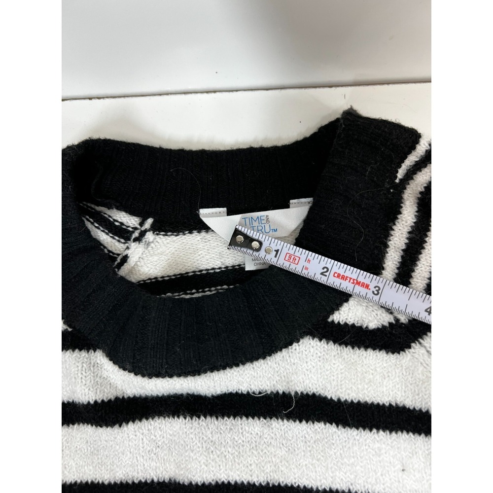 Vintage Time And Tru Black/White Long Sleeve Striped Sweater Womens SZ Medium - Picture 7 of 12